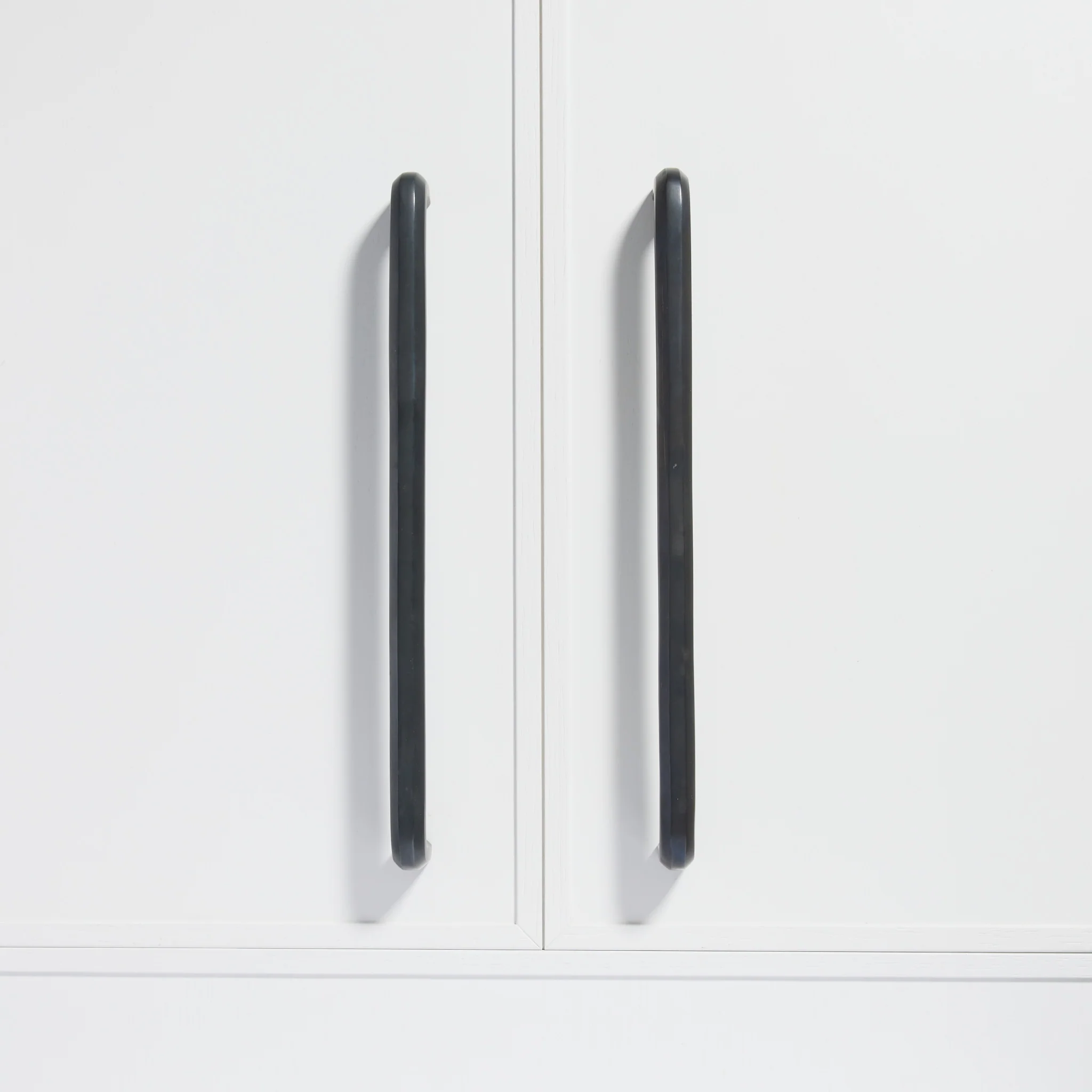 Henley Appliance Pull - Scorched Black - Image 3