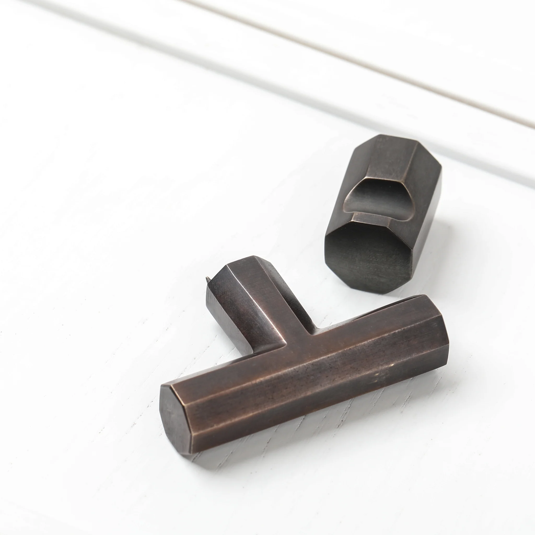 Henley T-Bar - Antique Bronze - Image 3