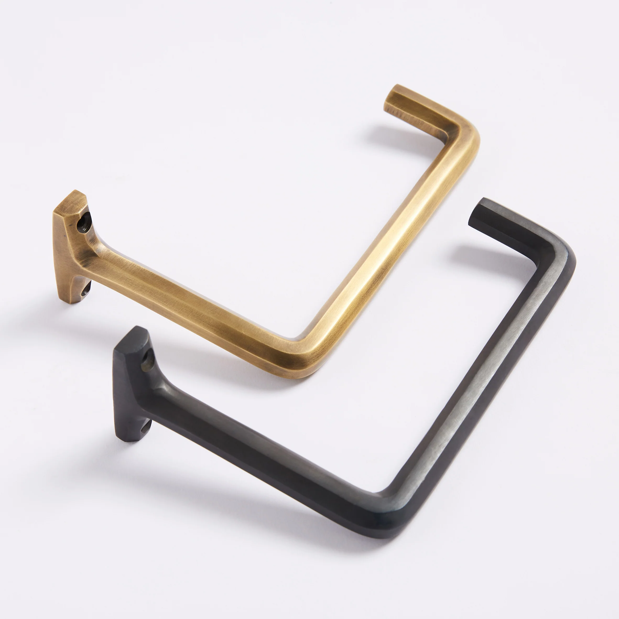 Henley Toilet Roll Holder - Scorched Black - Image 3