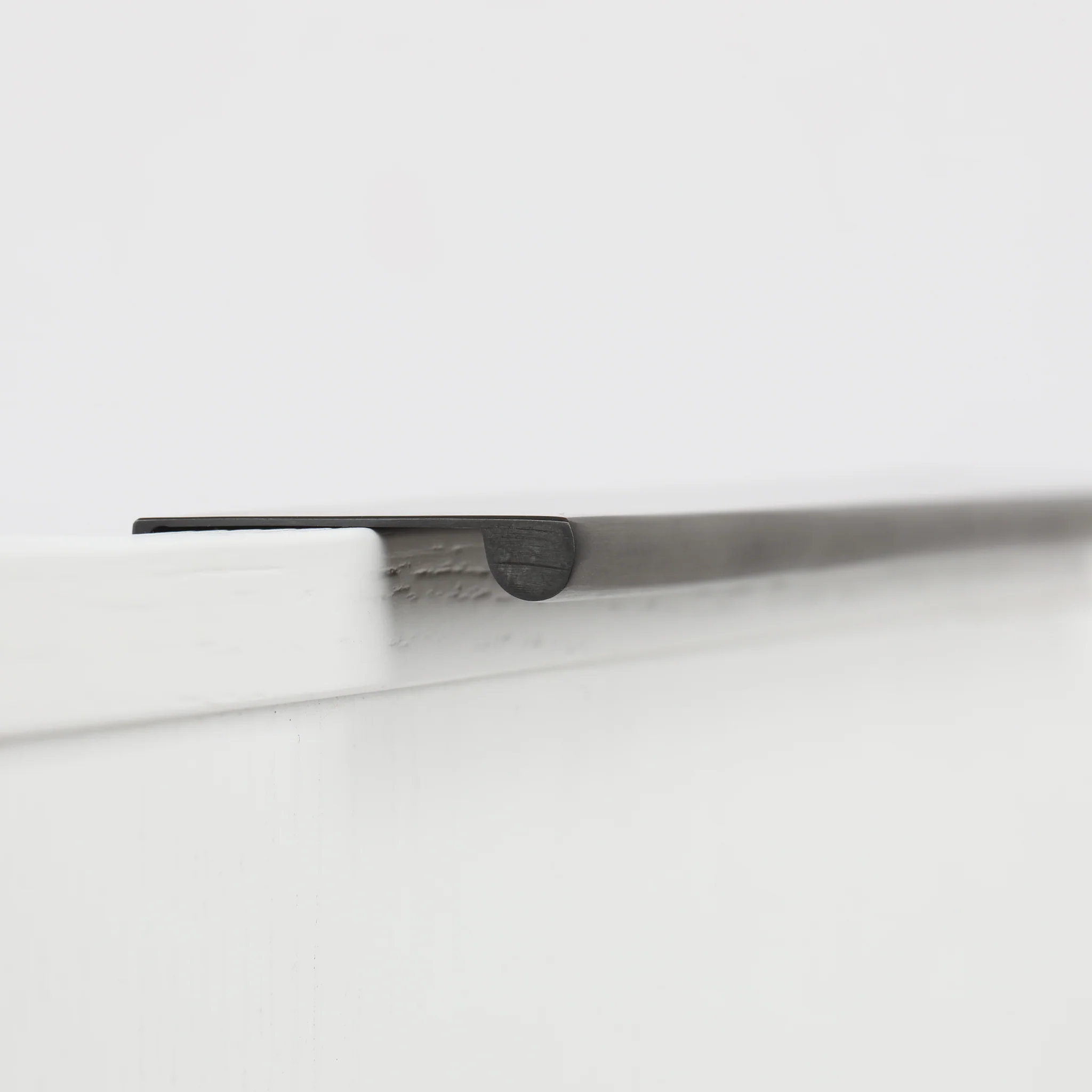 Ren Lip Pull - Antique Bronze - Image 5